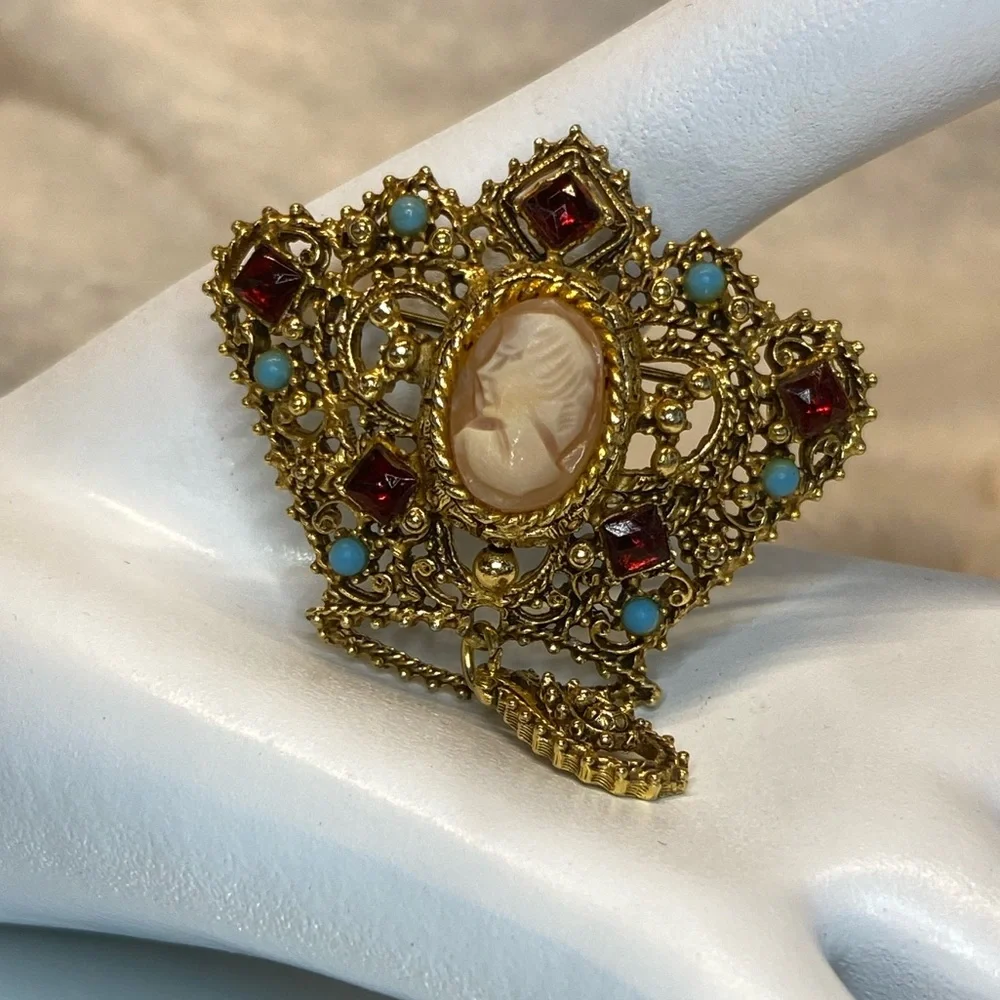 Vintage Crown FLORENZA BROOCH CARVED SHELL CAMEO with Garnet and Turquoise Glass